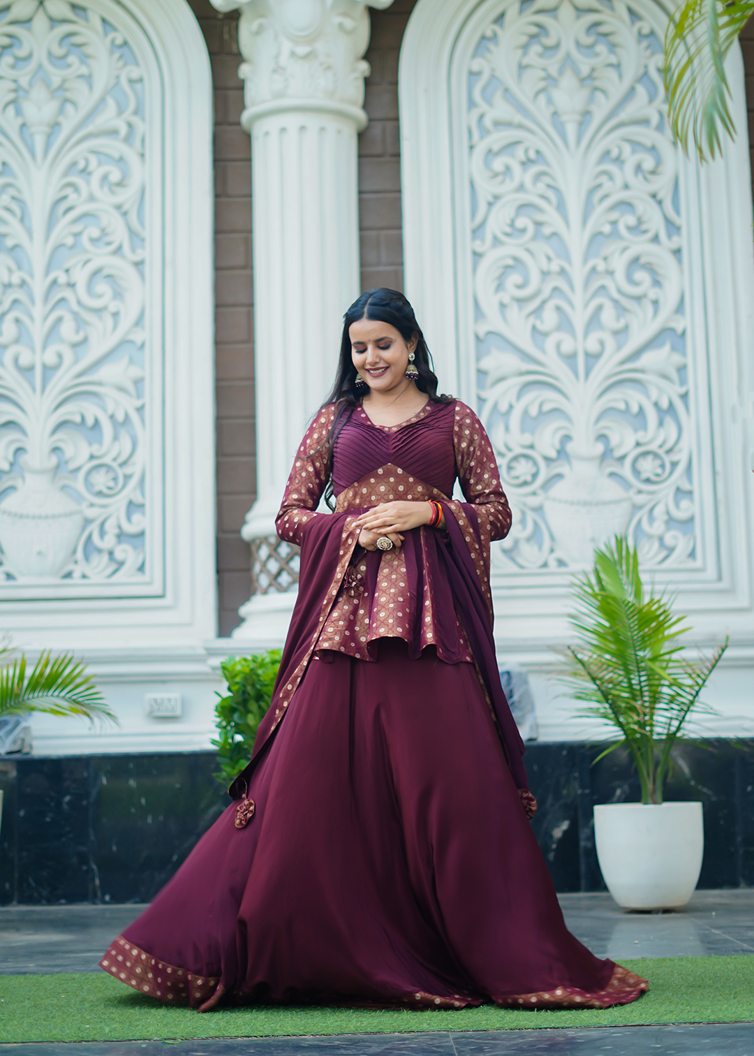 V Glame Dark Maroon Regal Three-Piece Set – Crepe & Jacquard Jari Motif